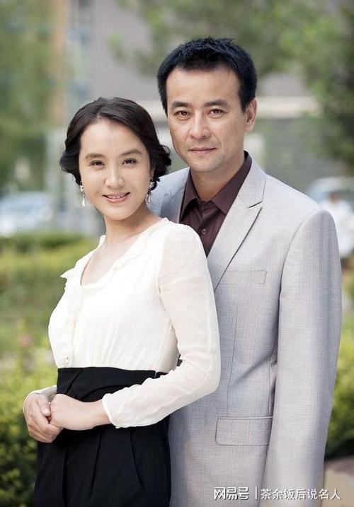 著名演员罗钢陪小妻子战胜家族遗传病生宝宝幸福背后的眼泪