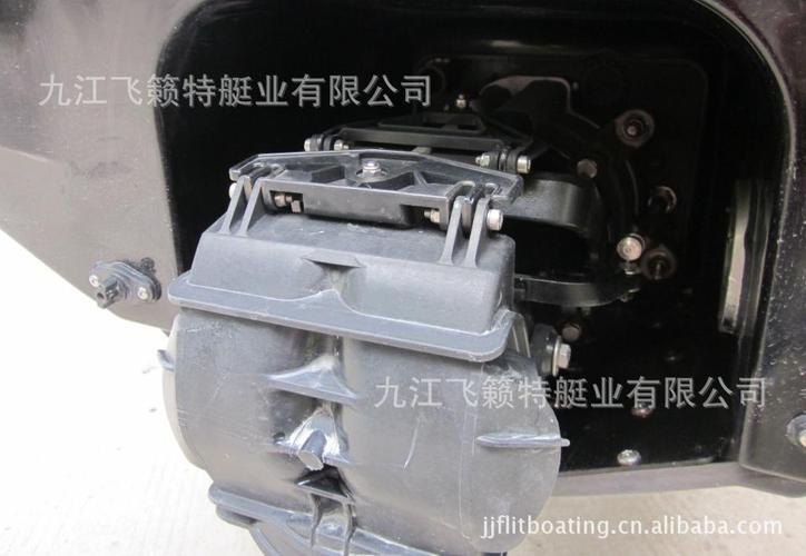 谁上摩托艇 进口摩托艇发动机 马力最大 维护简单