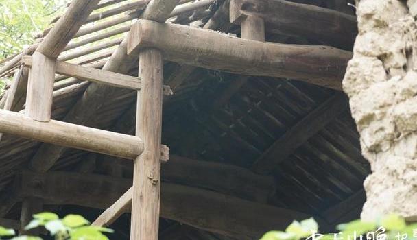 正阳涂店村有座百年祠堂 四梁八柱仍坚固