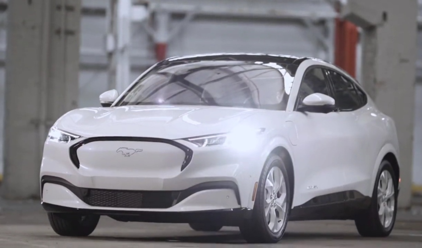 福特野马电动车mustangmache实车欣赏