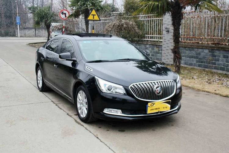 2015年01月别克 君越  2013款 2.4l 领先舒适型