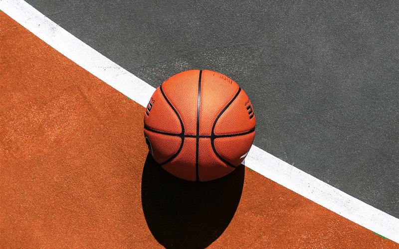 篮球,地面 1242x2688 iphone 11 pro/xs max 壁纸,图片,背景,照片