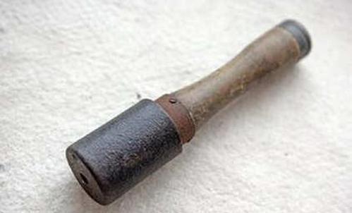 当年八路军的"边区造"手榴弹为什么要用黑火药做原料?