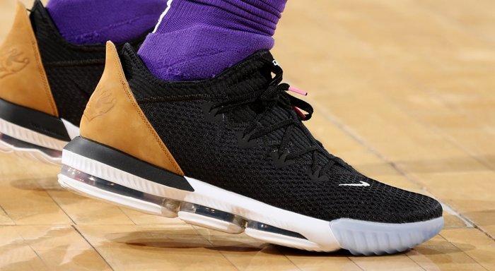 詹姆斯赛前上脚nike lebron 16 low "soundtrack"