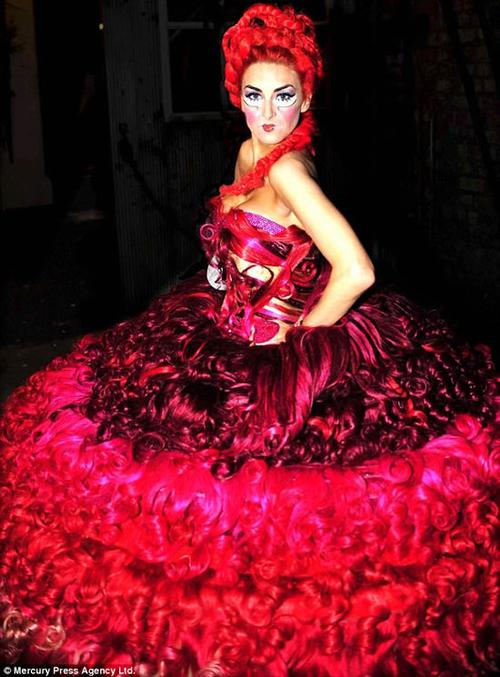 a 0550,000 flaming red wedding gown is made of