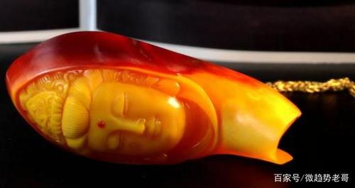 文玩界的"鹤顶红"——盔犀鸟头骨,请不要伤害它