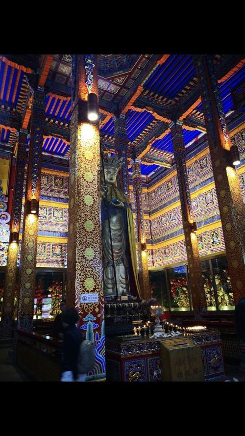 塔尔寺主要由大经堂,酥油花馆及其场馆组成.