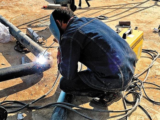 7人违规使用明火作业被拘留