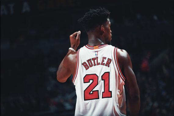 6月15日,吉米-巴特勒宣布跳出合同,名记曝湖人非常有意他,你怎么分析?