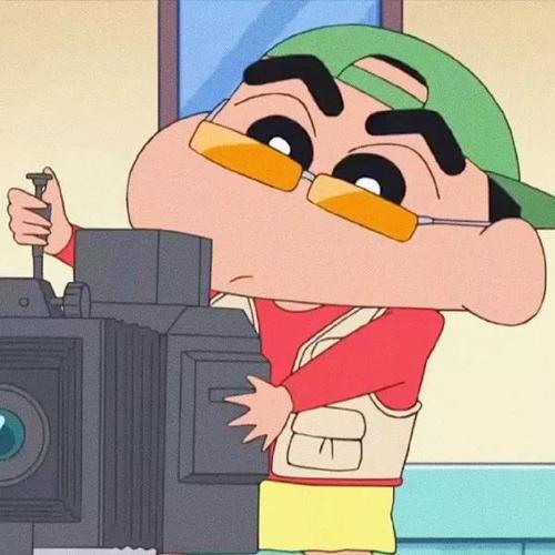 有哪些炒鸡好看的蜡笔小新的头像和壁纸?