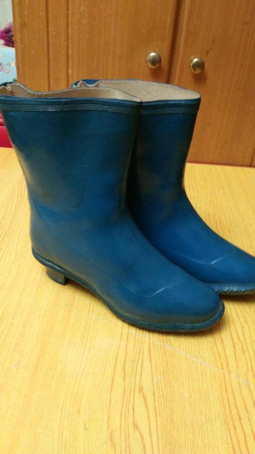 马丁雨靴外穿防水低帮雨鞋女生价格质量 哪个牌子比较好