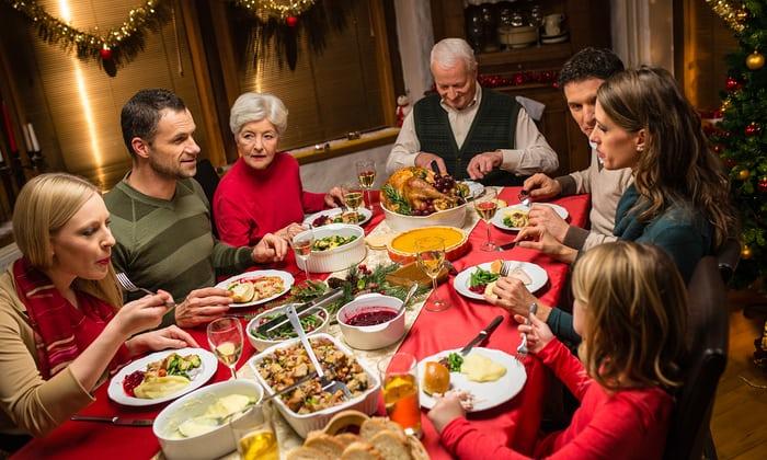 举行聚会(举行聚会翻译)