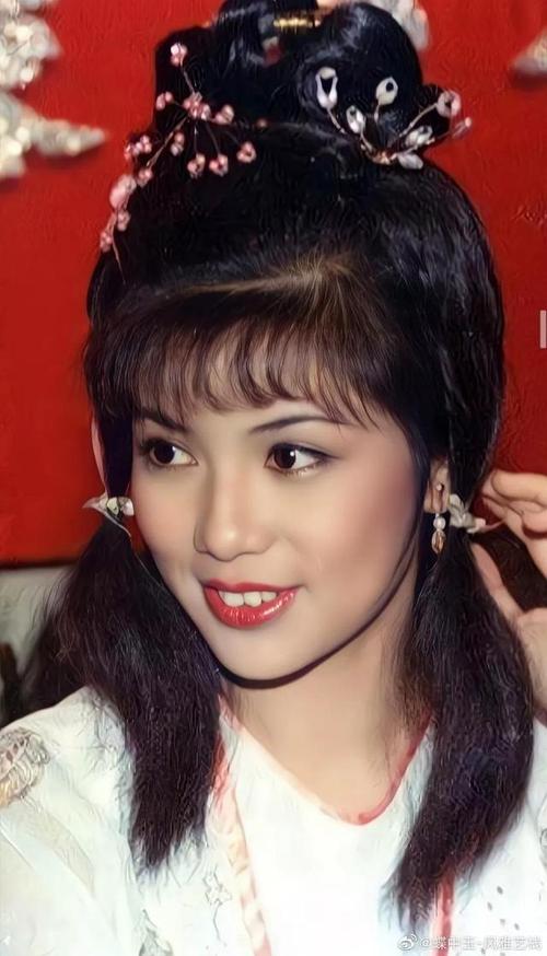 翁美玲古装壁纸