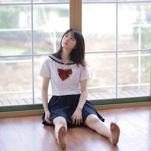 69  最新学生妹头像 制服 少女 女头 上一内容:超小清新的小姐姐