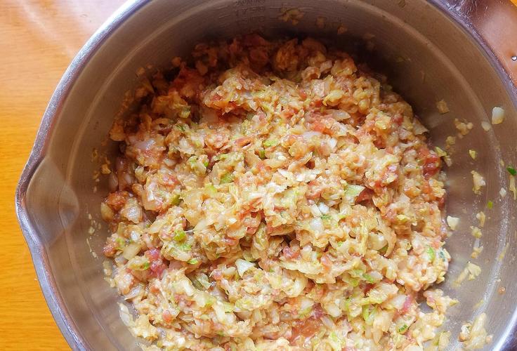原创白菜猪肉饺子馅这样调白菜不出水猪肉又鲜嫩味道好极了