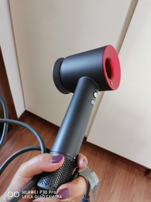 戴森 (dyson) 吹风机hd03 中国红 三档风力 1600w功率 手持平衡设计