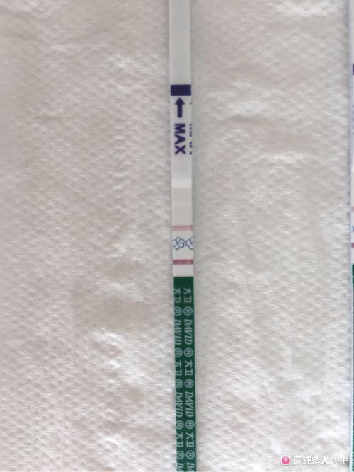 [试管婴儿]大卫早孕hcg1200左右的试纸图片大家有吗,试纸不加深担心啊