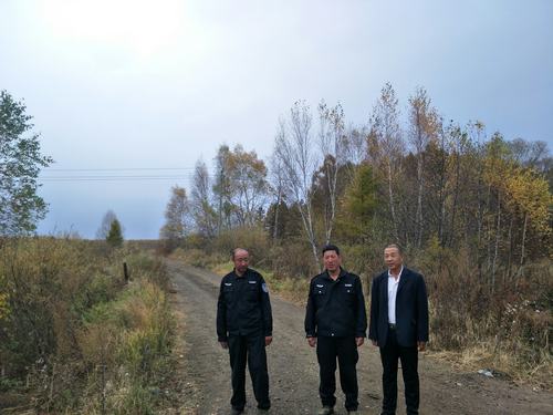 海伦市双河林场"迎国庆,抓防火,保安全".