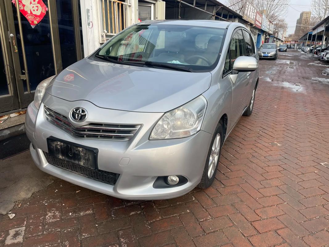 丰田逸致.最新拿下京牌一手16年丰田逸致5座mpv空间大省油