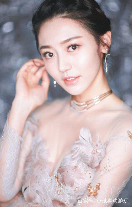 相关搜索 张彬彬 黄梦莹演过的电视剧 代斯 古剑奇谭演员表 迪丽热巴