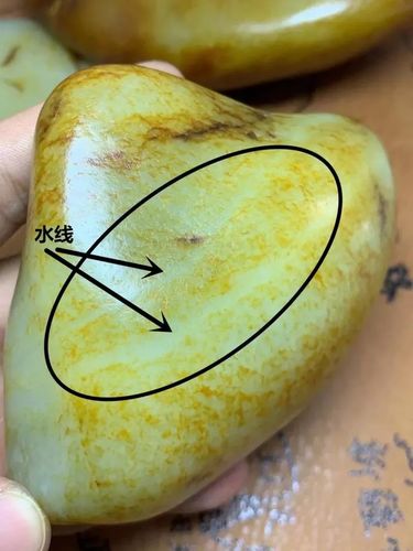 和田玉_和田玉真假_和田玉洒金皮_识别籽料皮色真假小