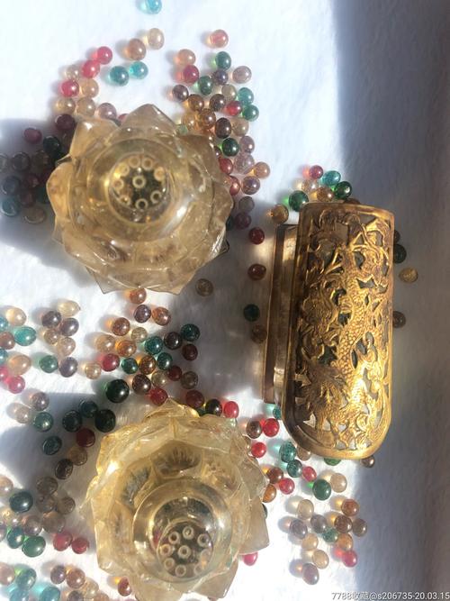 高僧七彩舍利子