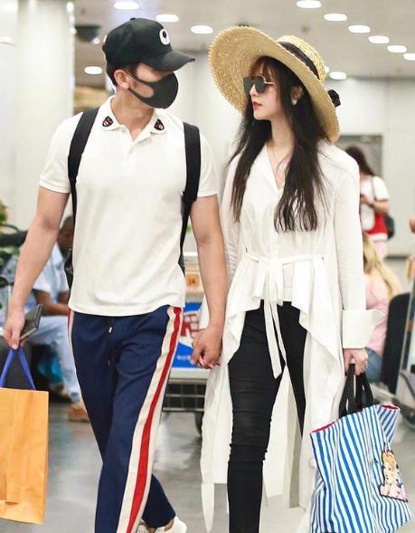 李晨开百万豪车载新女友兜风,新恋情曝光?工作室澄清