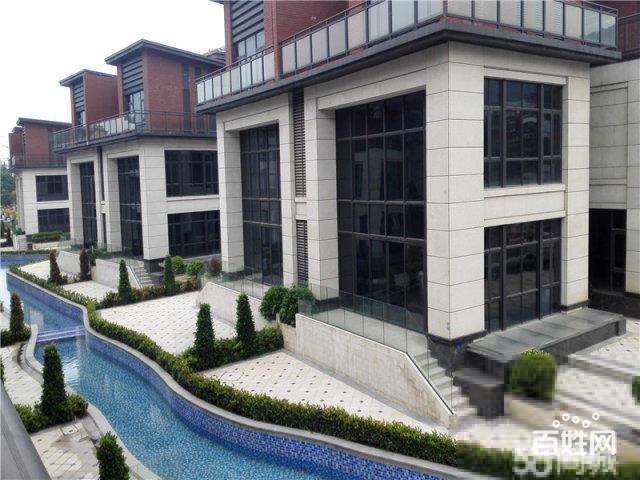 三乡骏景峰双拼别墅,即买即入住高尔夫球场