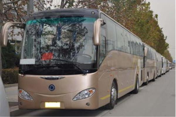 静安区大巴车租赁网一天多少钱