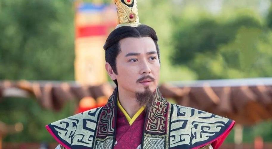 重耳在长达十九年的流亡过程中辗转八个诸侯国,作为一个落难的公子,他