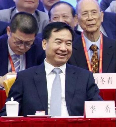 中央政治局委员,广东省委书记李希出席了本次客商大会开幕式