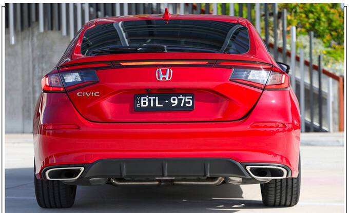 本田新款思域海外开售全系搭1.5t/明年推混动版-图4">