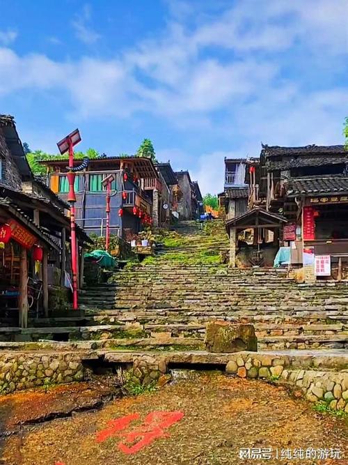 南岗千年瑶寨,广东十大最美古村落之一,位于清远市连南县三排镇