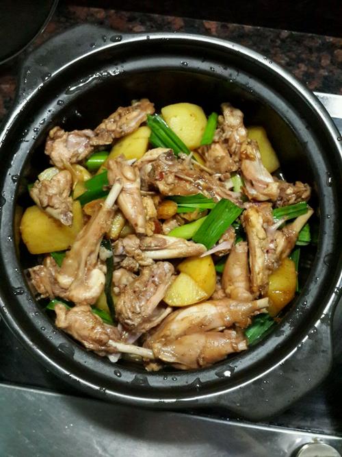 红炆兔肉