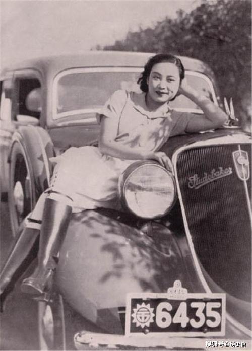 她传奇又普通,她是一代影后胡蝶之女,爱国将领李宗仁的遗孀——胡友