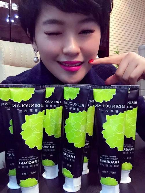 喜欢碧斯诺兰清香茶韵牙膏的还喜欢