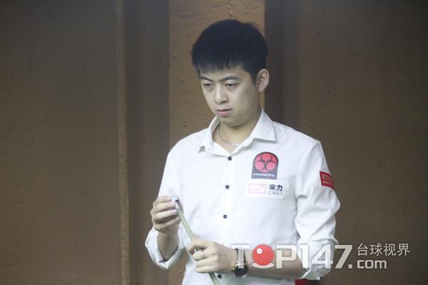 孟凡宇状态神勇献两杆炸清 吕欣郝添携手晋级32强