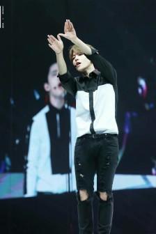 边伯贤# #蝴蝶少女