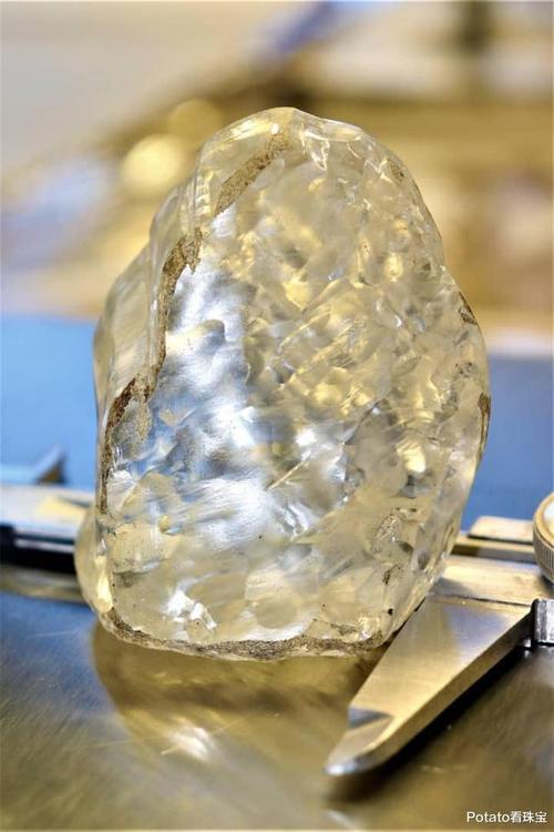 博兹瓦纳发现全球第三大宝石级钻石原石,重达1098.3ct