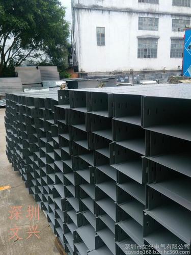 两米一条铁线槽热镀锌材质线槽防静电喷塑桥架小型线槽厂家加工定制小