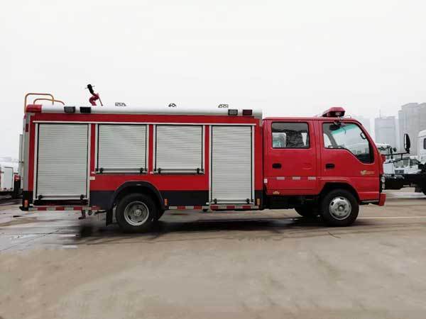 新款国六五十铃600p3吨泡沫消防车实拍图多少钱厂价直销