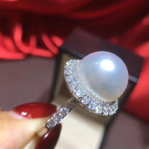 18k厚金锆石豪华戒指 13-14mm极强光澳白海水珍珠 镶后基本正圆 皮滑