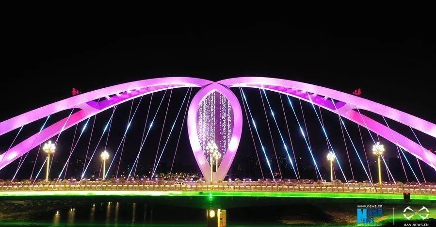 河南漯河牡丹江路大桥璀璨夜景