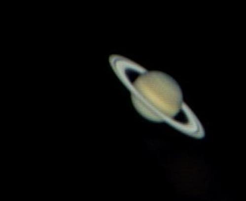 天文望远镜拍摄的土星