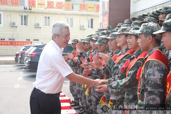 柳州:吹响出征号角 开启军梦旅程-广西新闻网