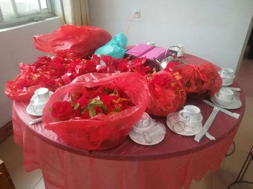 今天是我村臧晨曦和刘岩结婚大喜的日子,祝福一对新人新婚幸福,白头