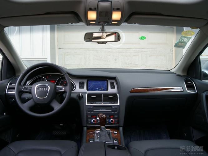 奥迪q7 3.6fsi quattro 豪华型--中控台全景 / 117