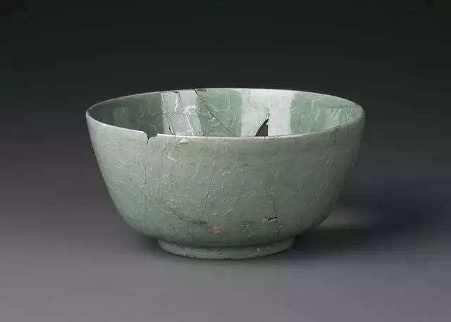 汝窑遗址中出土窑具,瓷器标本展示与探讨_清凉寺