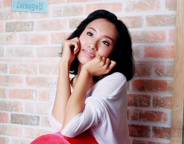 90后新生代歌手李紫蝉mv首秀担任女主角