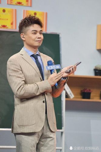 浙江卫视主持人沈涛瘦了之后变年轻很多,他今年才38岁
